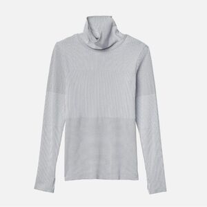Athleta Flurry Base Layer Turtleneck